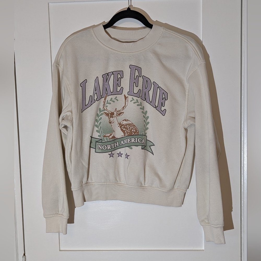 Lake Erie North America Deer Pullover Sweater